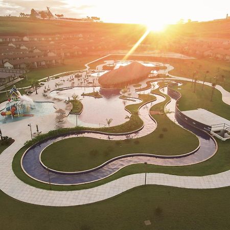 Morro Dos Anjos Aguas Quentes Hotel Resort Oficial Bandeirantes  エクステリア 写真